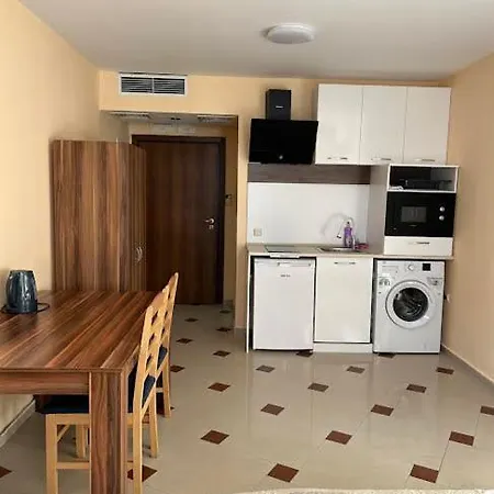 Студио Бургас * בורגאס